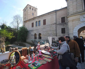 Portobuffolè Mercatino Antiquariato e Collezionismo oggettistica antica