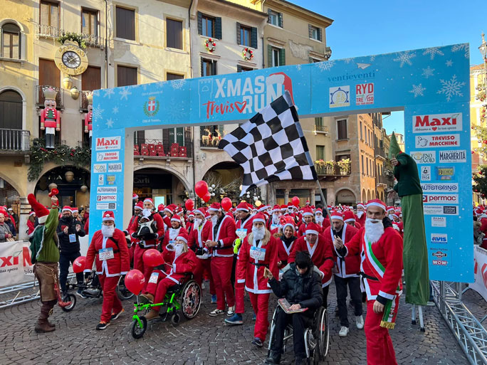 treviso corsa dei babbo natale christmas run partenza